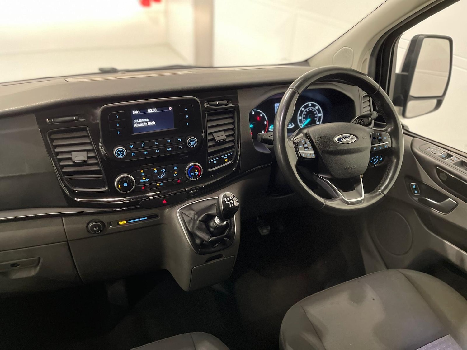 Used Ford Tourneo Custom 2018 for sale - 76398018: Photo 29