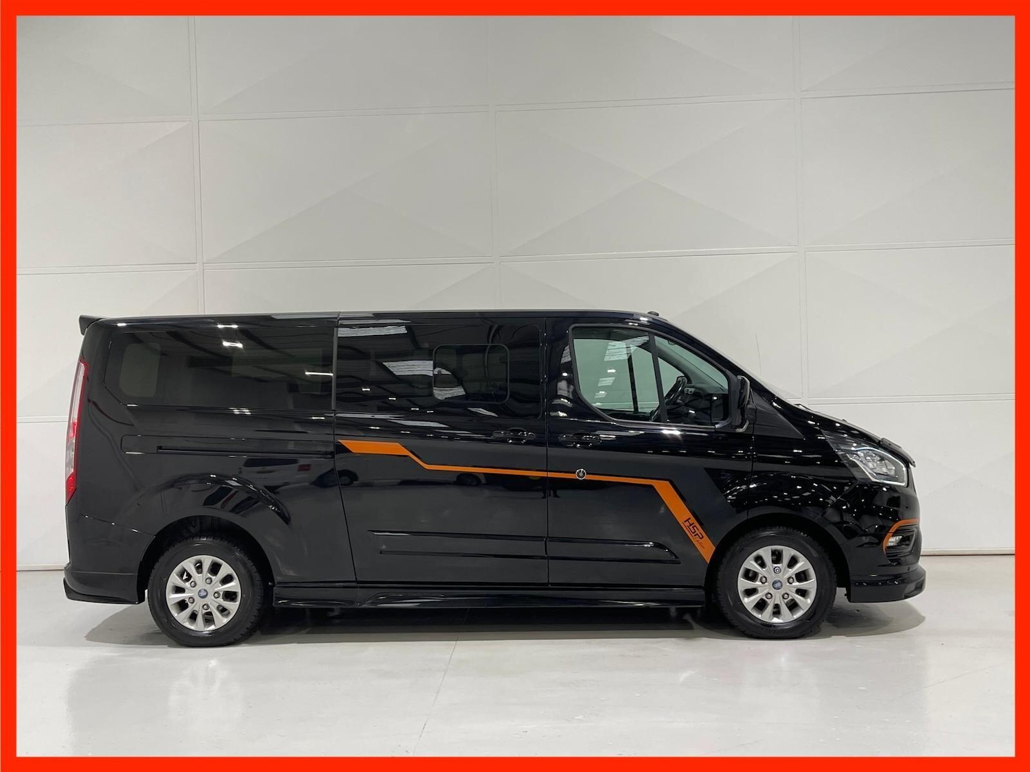 Used Ford Tourneo Custom 2018 for sale - 76398018: Photo 3