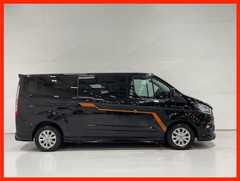Used Ford Tourneo Custom 2018 for sale - 76398018: Photo