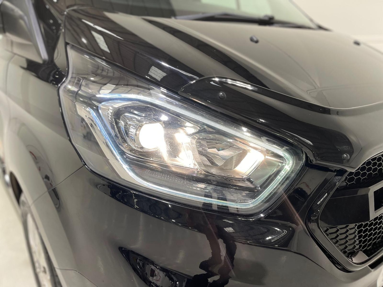 Used Ford Tourneo Custom 2018 for sale - 76398018: Photo 40