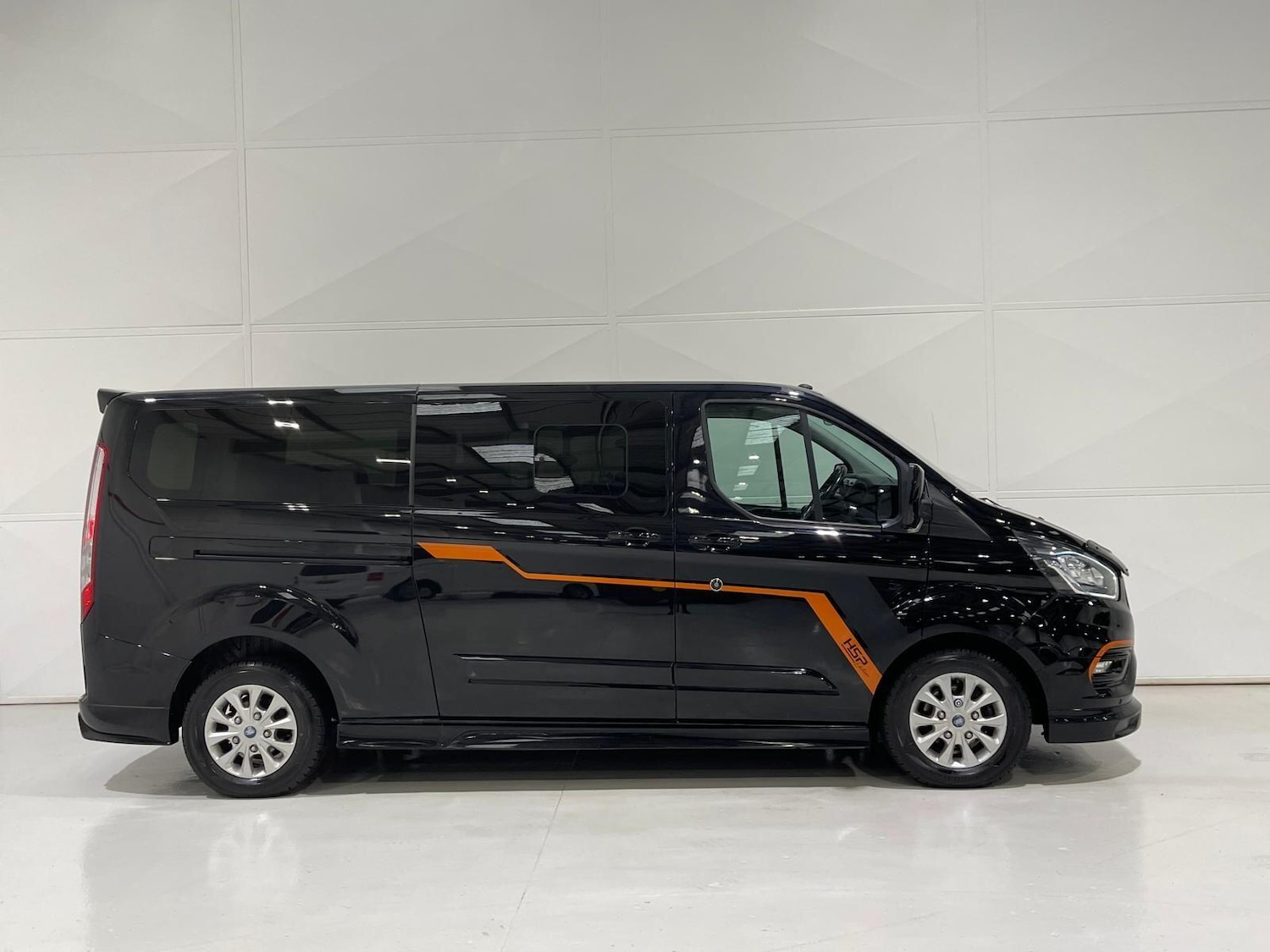 Used Ford Tourneo Custom 2018 for sale - 76398018: Photo 58