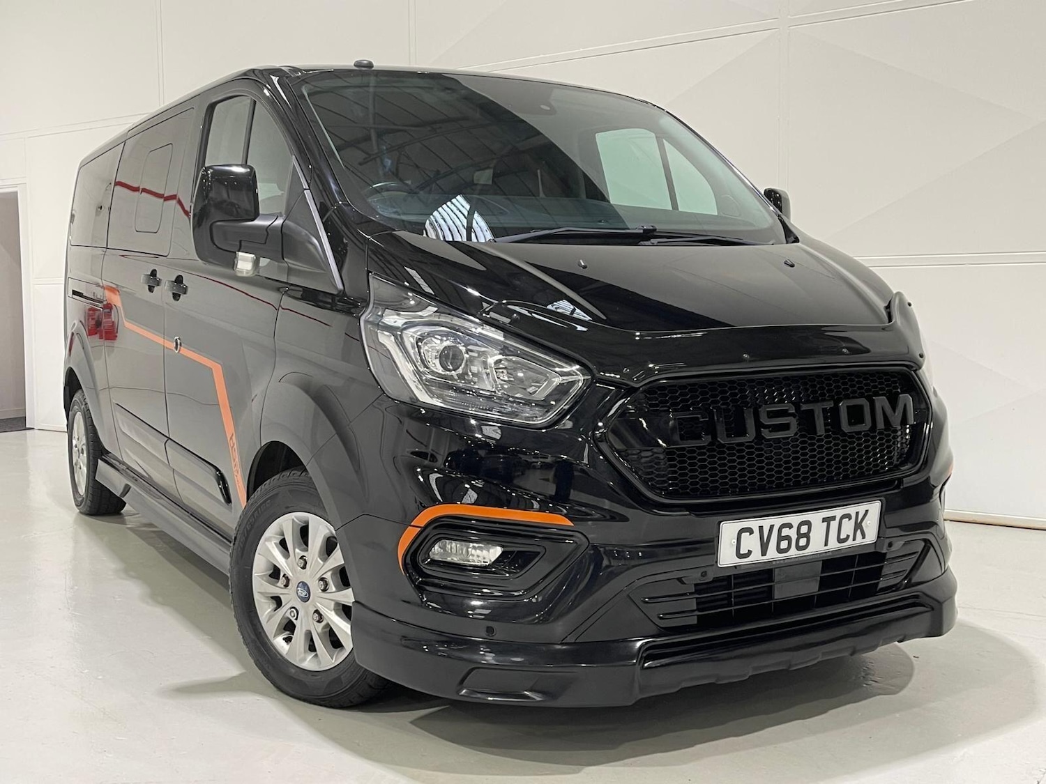 Used Ford Tourneo Custom 2018 for sale - 76398018: Photo 65