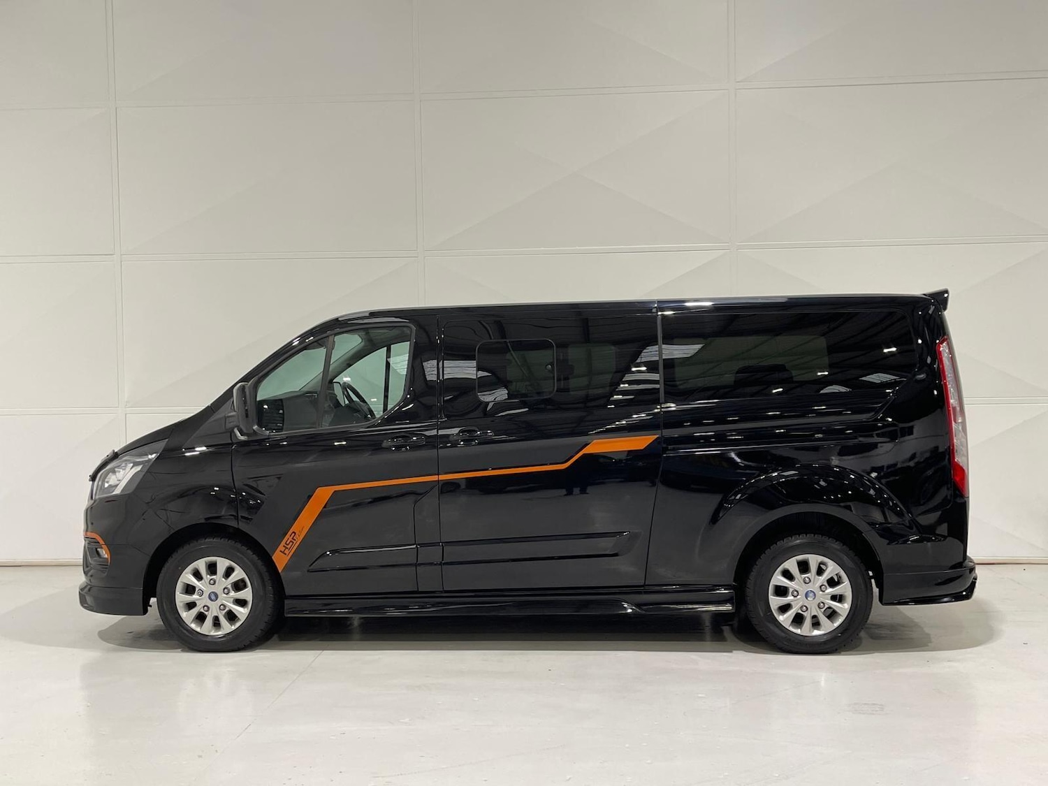 Used Ford Tourneo Custom 2018 for sale - 76398018: Photo 7