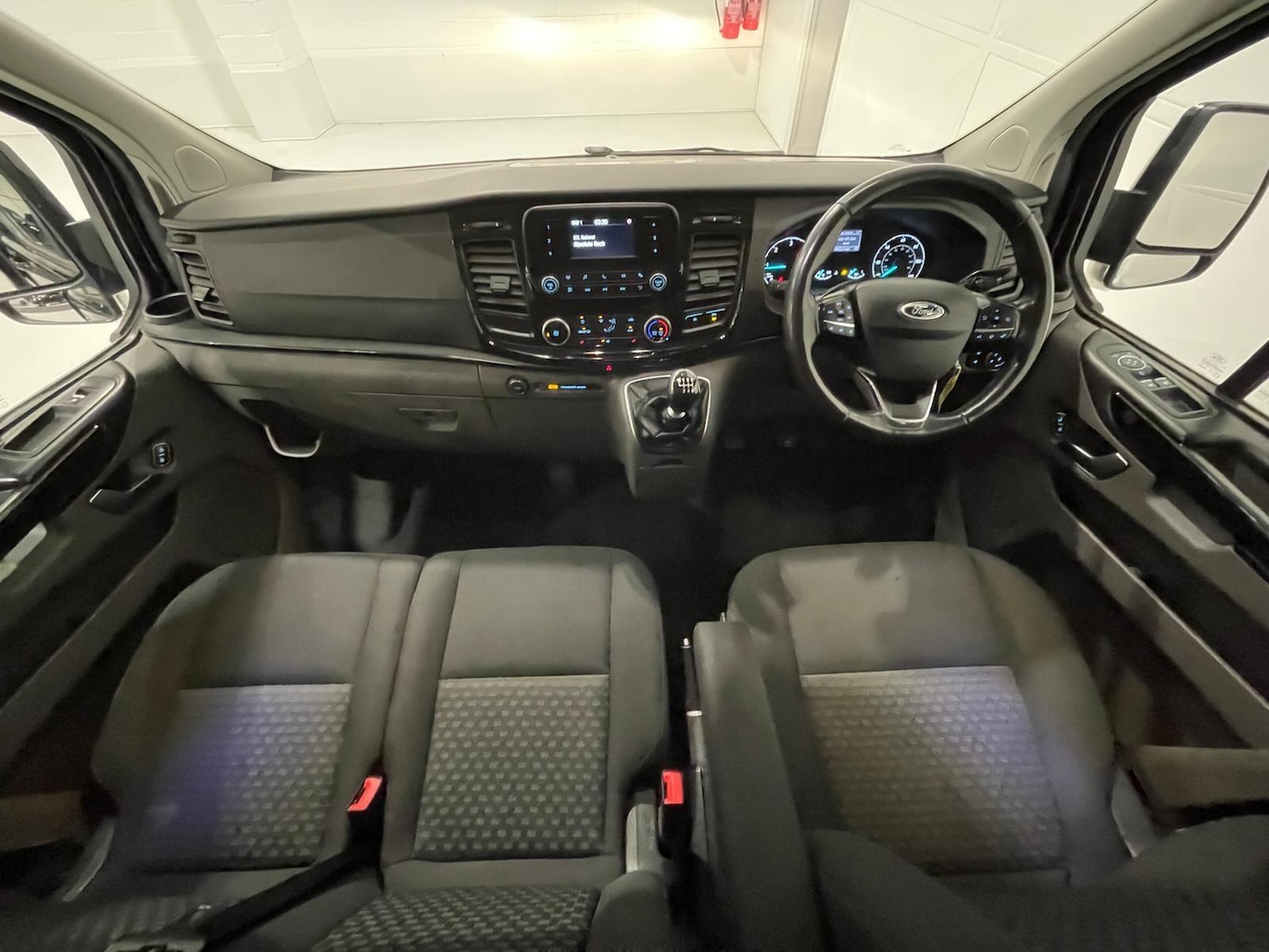 Used Ford Tourneo Custom 2018 for sale - 76398018: Photo 82