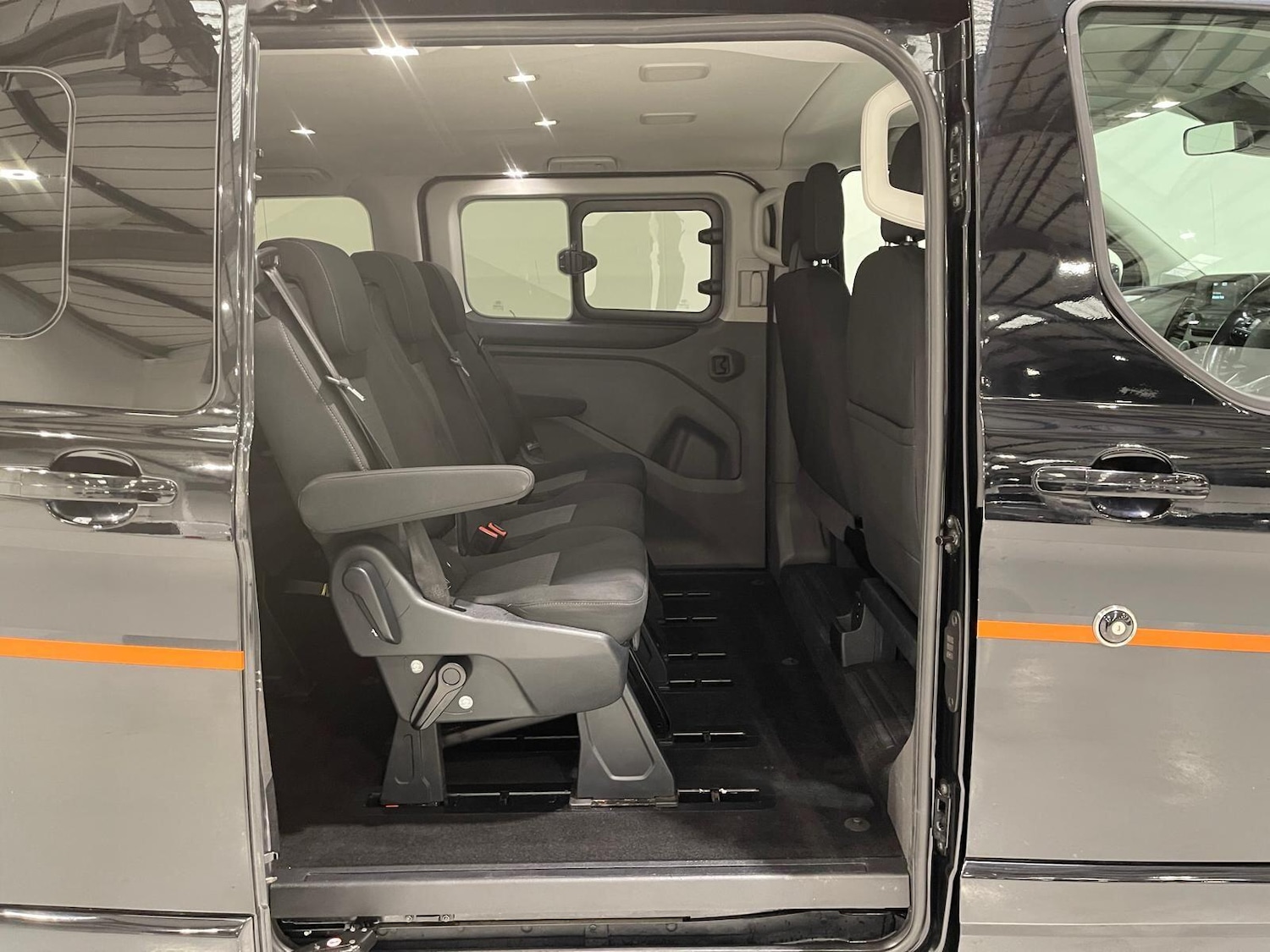 Used Ford Tourneo Custom 2018 for sale - 76398018: Photo 85