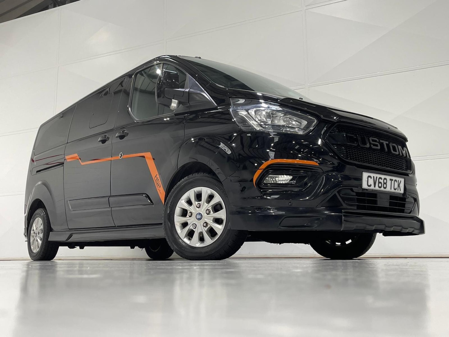 Used Ford Tourneo Custom 2018 for sale - 76398018: Photo 90