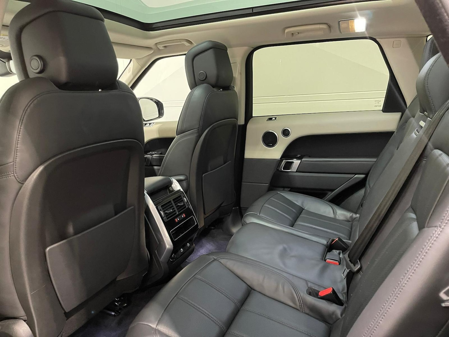 Used Land Rover Range Rover Sport 2021 for sale - 76398796: Photo 40