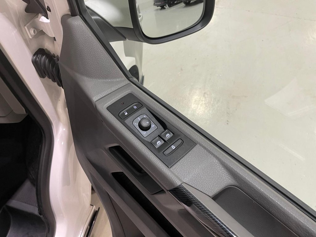 Used Volkswagen Transporter 2023 for sale - 76481711: Photo 27
