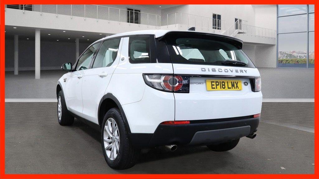 Used Land Rover Discovery Sport 2018 for sale - 76440862: Photo 4