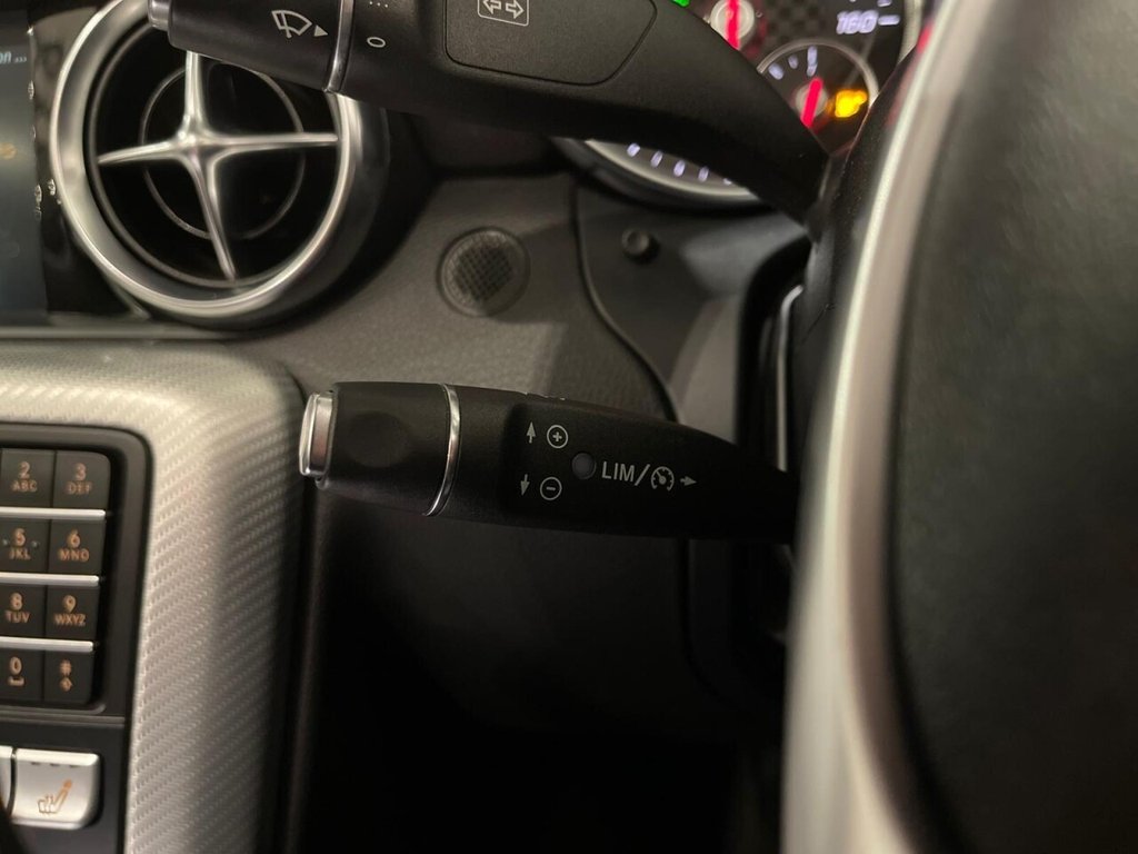 Used Mercedes-Benz SLC 2016 for sale - 76496185: Photo 24