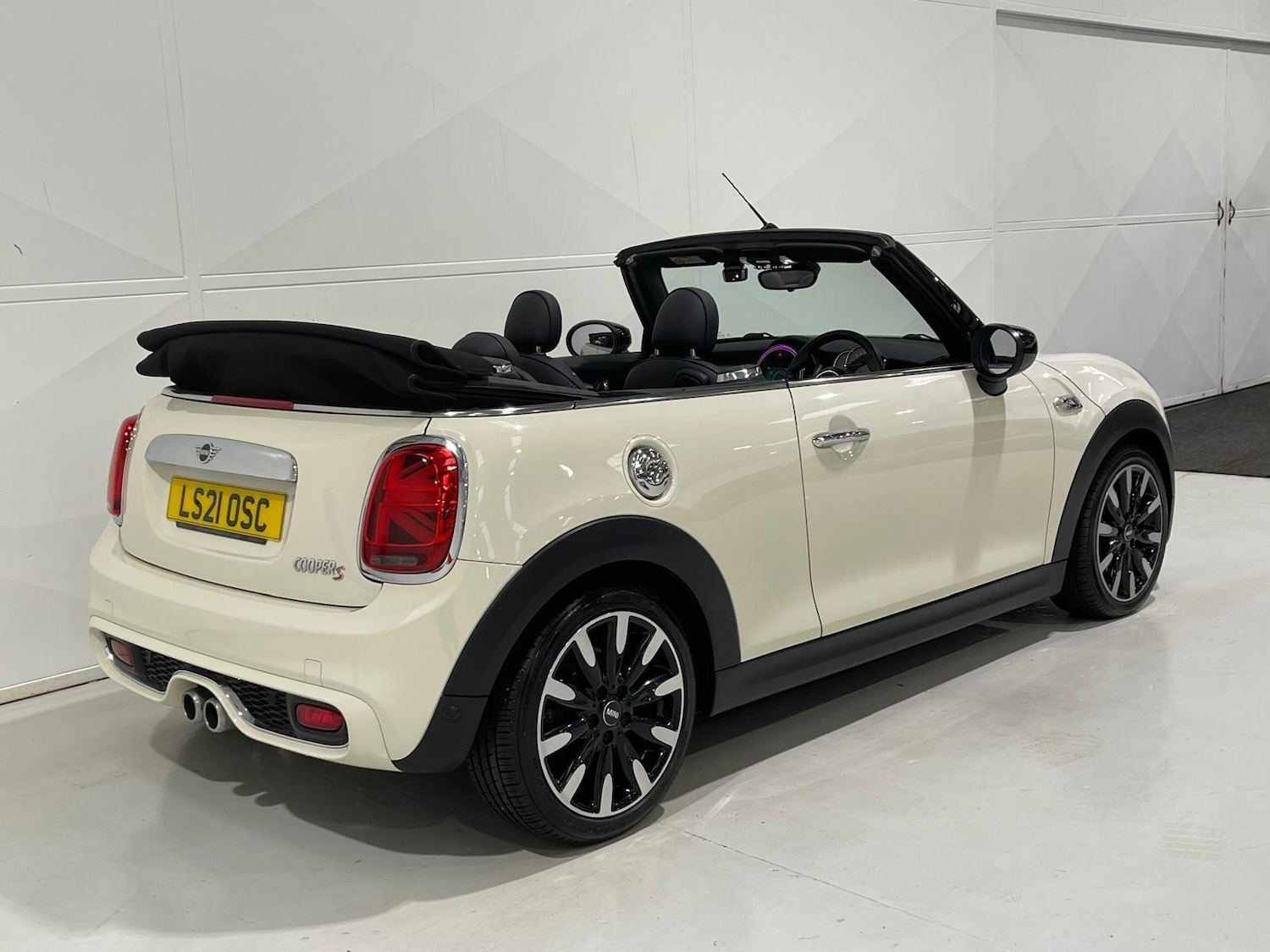 Used MINI Convertible 2021 for sale - 76398819: Photo 66