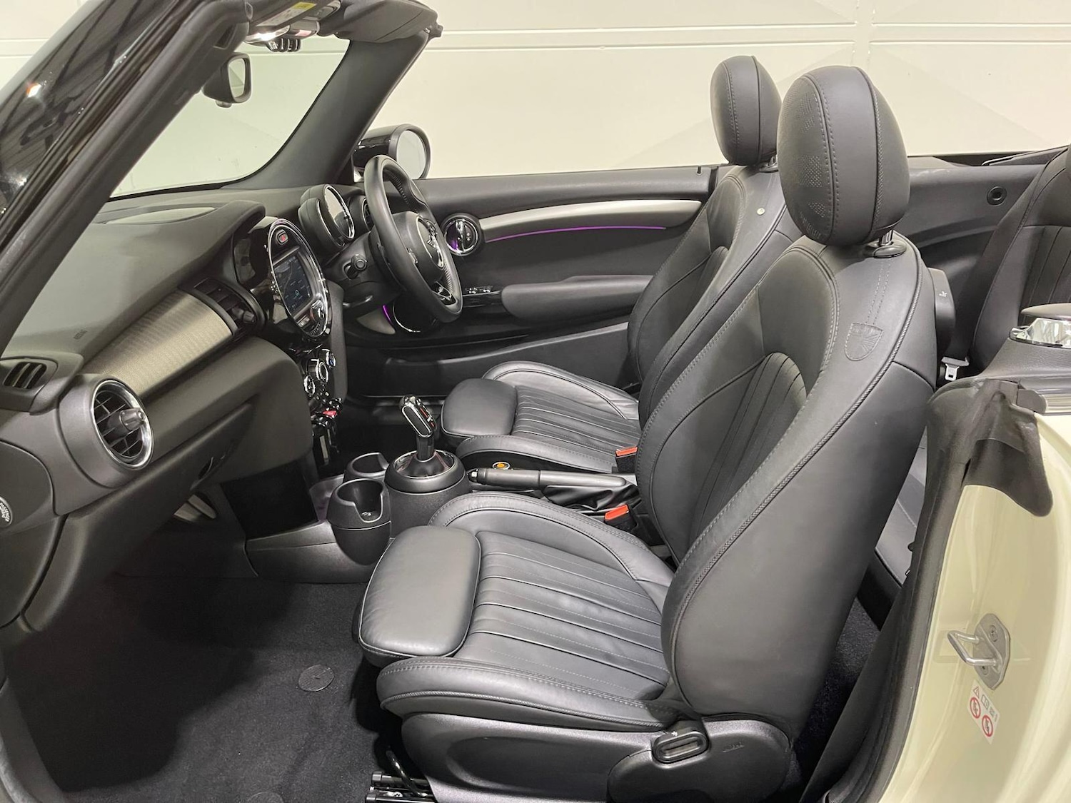 Used MINI Convertible 2021 for sale - 76398819: Photo 96