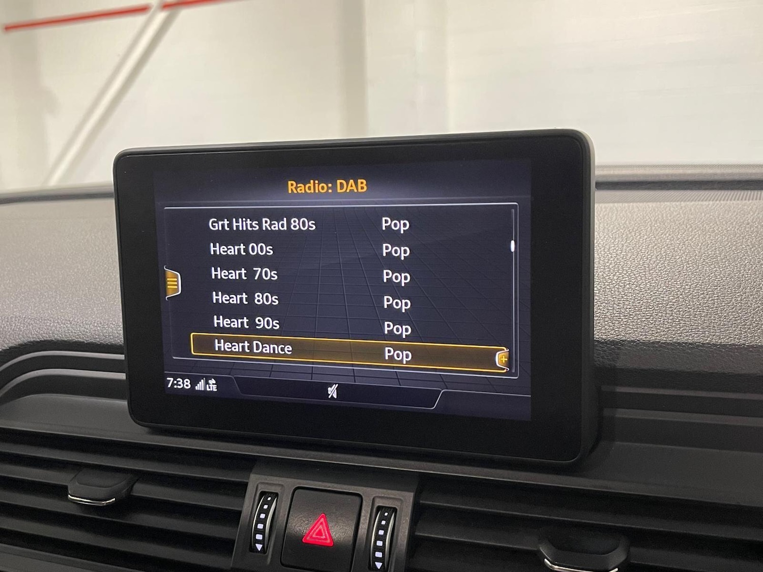 Used Audi Q5 2018 for sale - 76397911: Photo 78