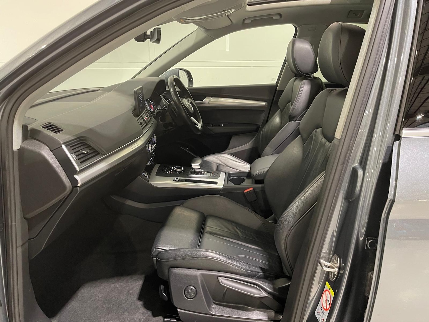 Used Audi Q5 2018 for sale - 76397911: Photo 91