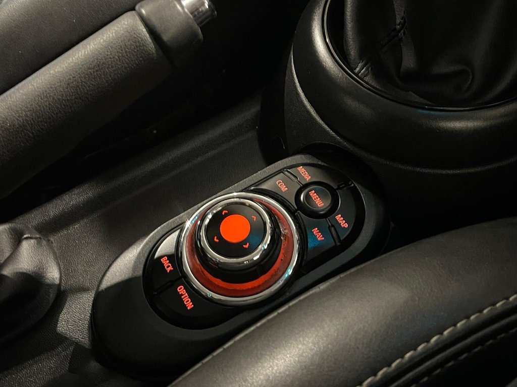 Used MINI Hatch 2018 for sale - 76900574: Photo 18