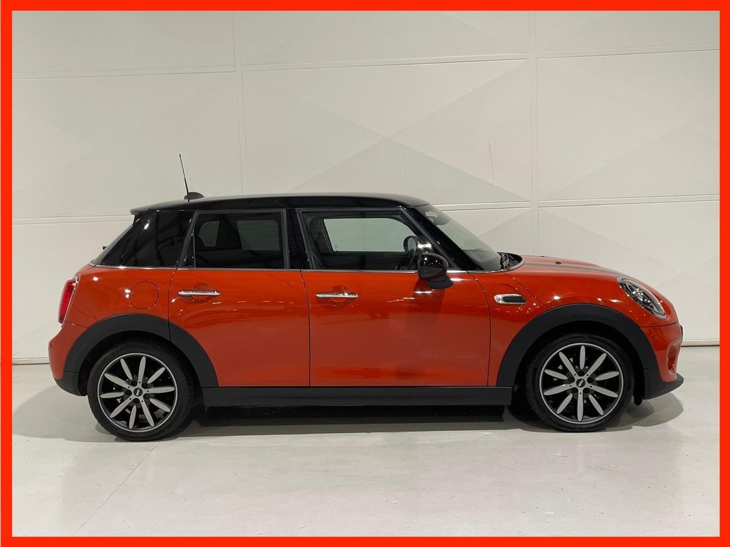 Used MINI Hatch 2018 for sale - 76900574: Photo 2