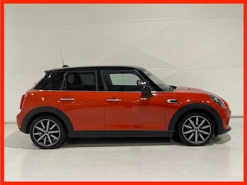 Used MINI Hatch 2018 for sale - 76900574: Photo
