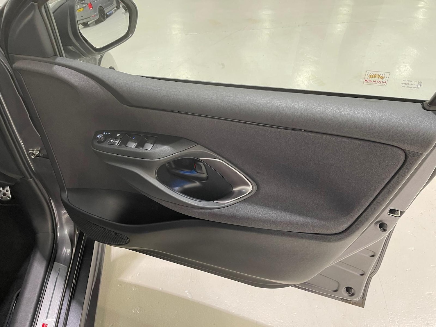 Used Toyota Yaris 2023 for sale - 76398731: Photo 24