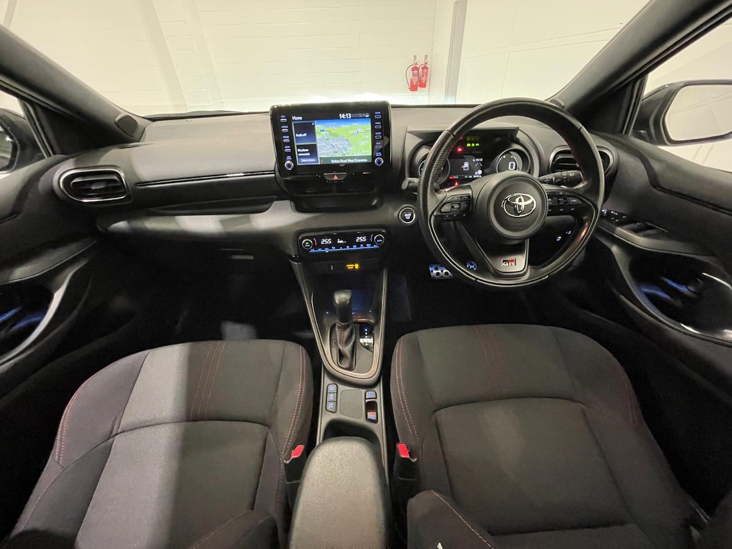 Used Toyota Yaris 2023 for sale - 76398731: Photo 28