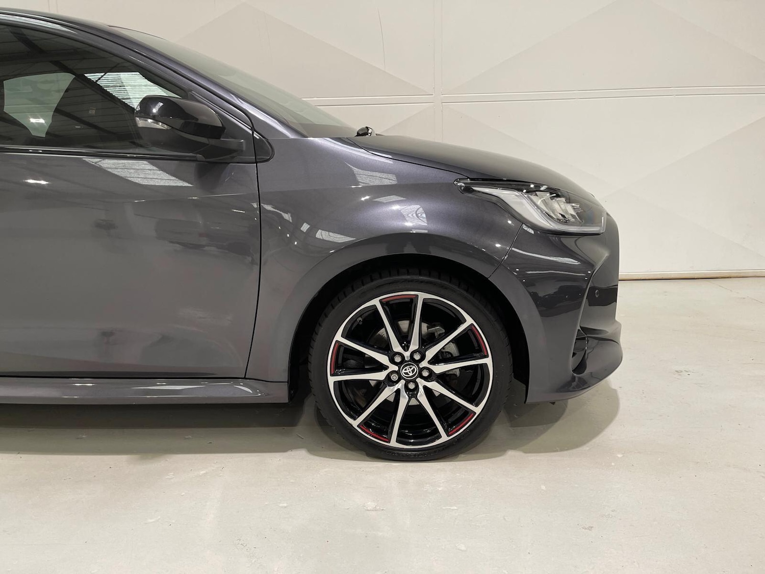 Used Toyota Yaris 2023 for sale - 76398731: Photo 43