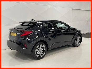 Used Toyota C-HR 2021 for sale - 76397912: Photo