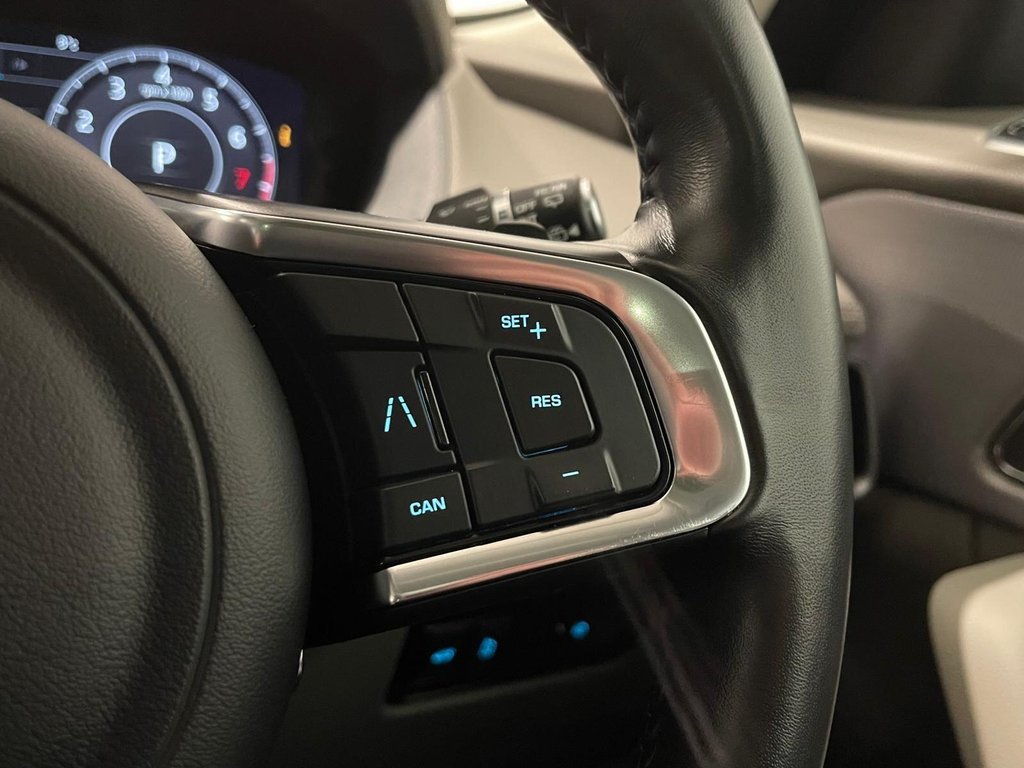 Used Jaguar F-Pace 2018 for sale - 77451879: Photo 26