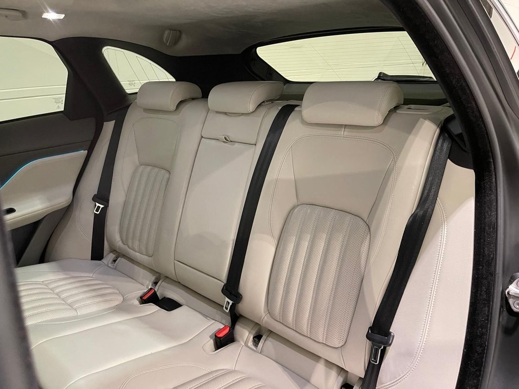 Used Jaguar F-Pace 2018 for sale - 77451879: Photo 41
