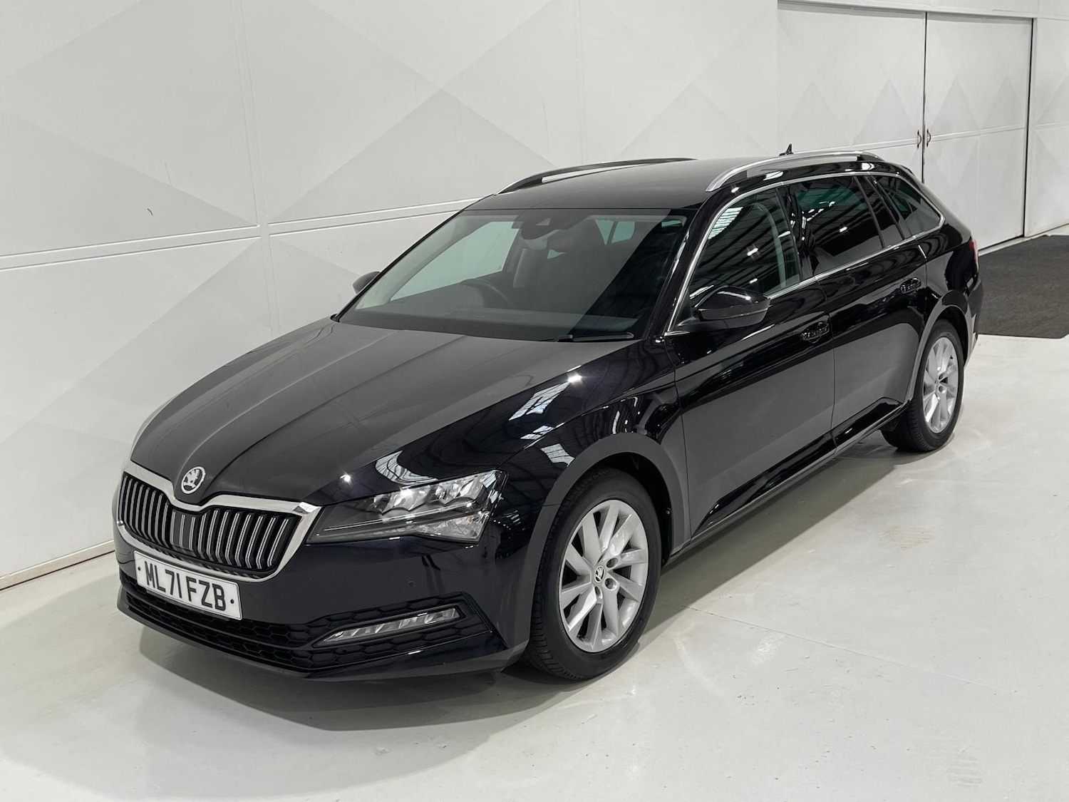 Used Skoda Superb 2021 for sale - 76398924: Photo 42