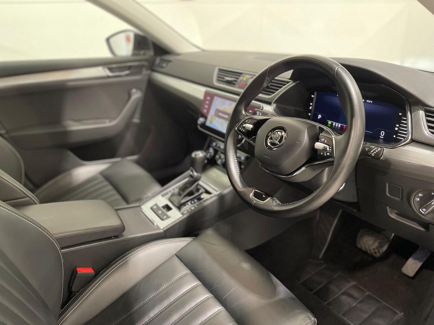 Used Skoda Superb 2021 for sale - 76398924: Photo 71