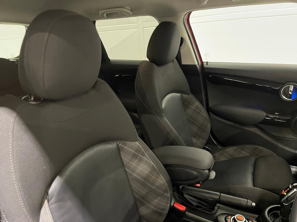 Used MINI Hatch 2019 for sale - 77122276: Photo 27