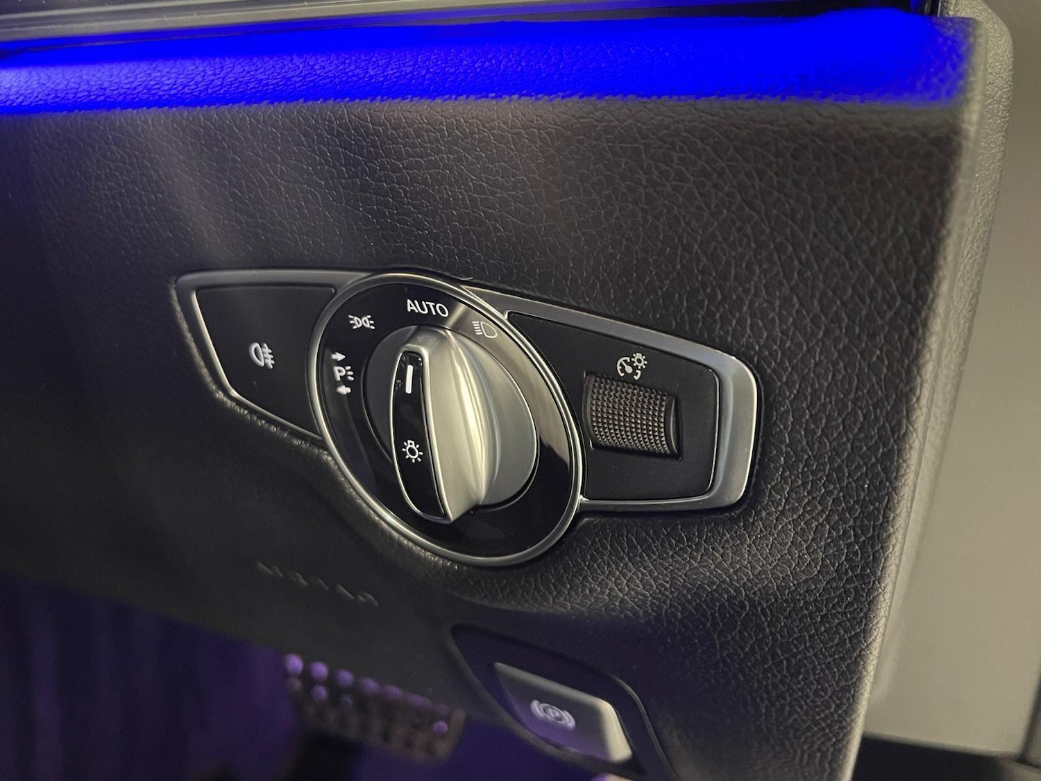 Used Mercedes-Benz E Class 2021 for sale - 76398575: Photo 85