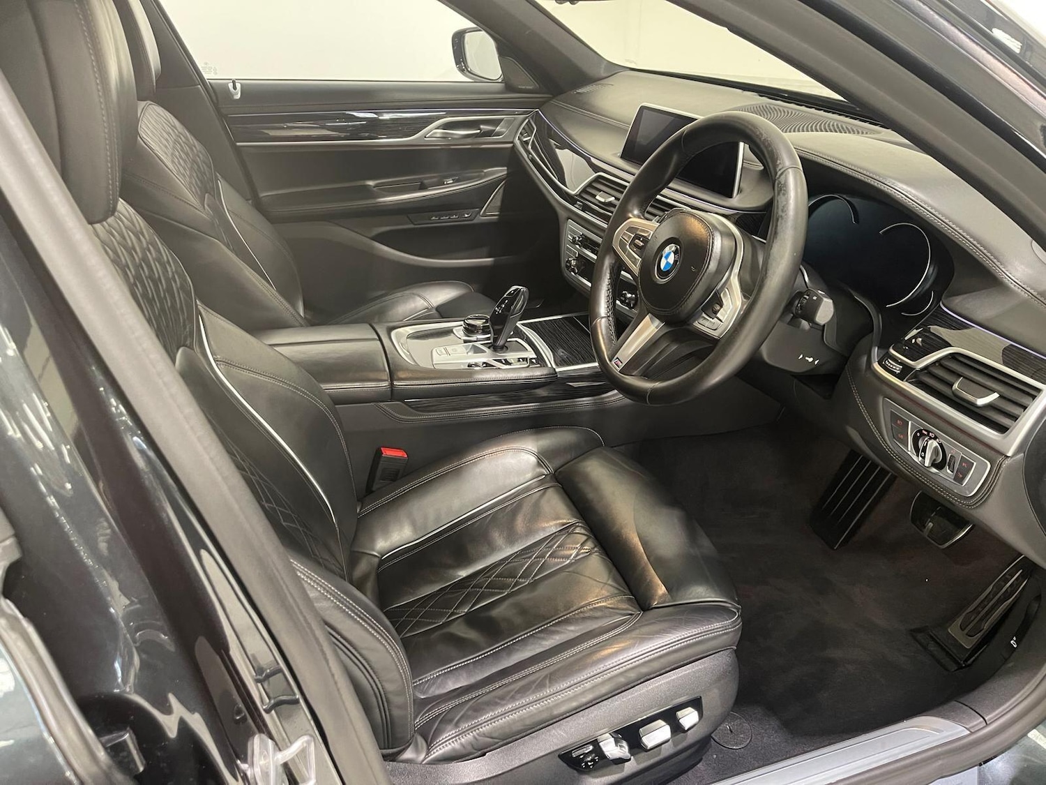 Used BMW 7 Series 2018 for sale - 76399050: Photo 43
