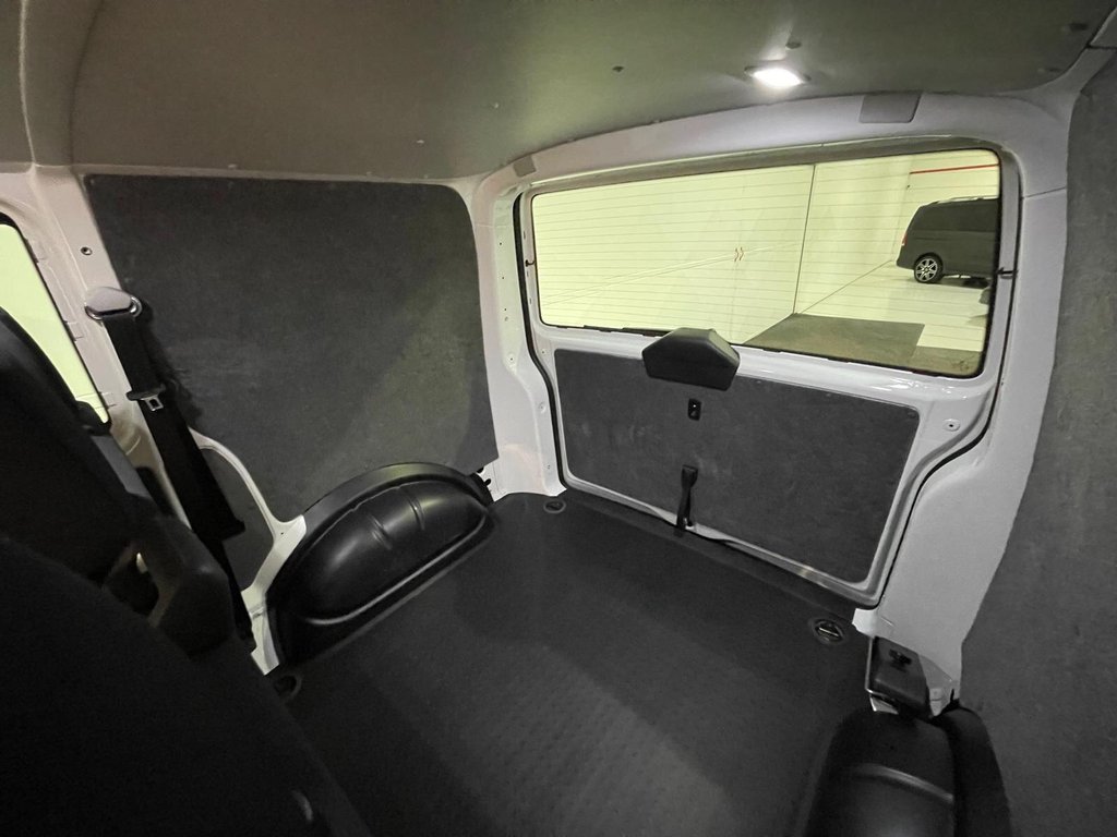 Used Volkswagen Transporter 2023 for sale - 77620921: Photo 35