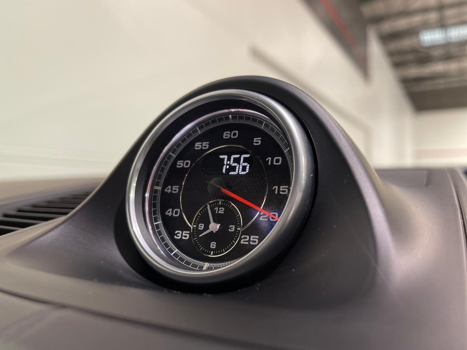 Used Porsche Macan 2018 for sale - 76399333: Photo 19