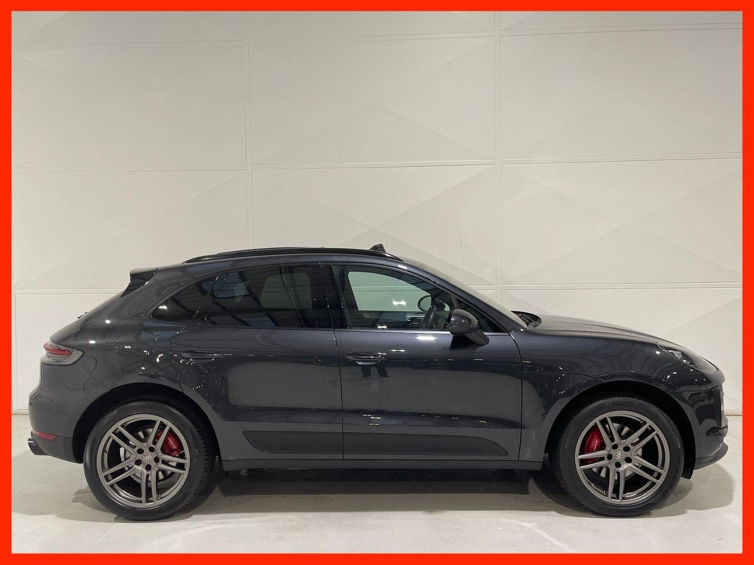 Used Porsche Macan 2018 for sale - 76399333: Photo 2