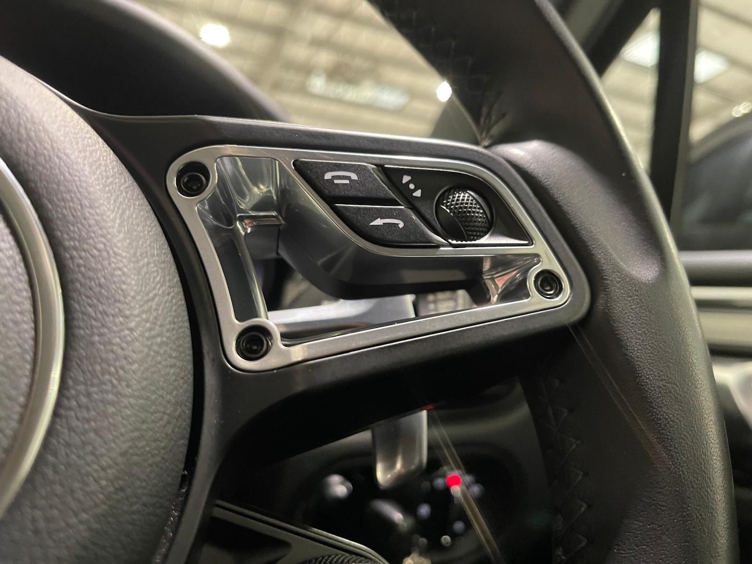 Used Porsche Macan 2018 for sale - 76399333: Photo 29