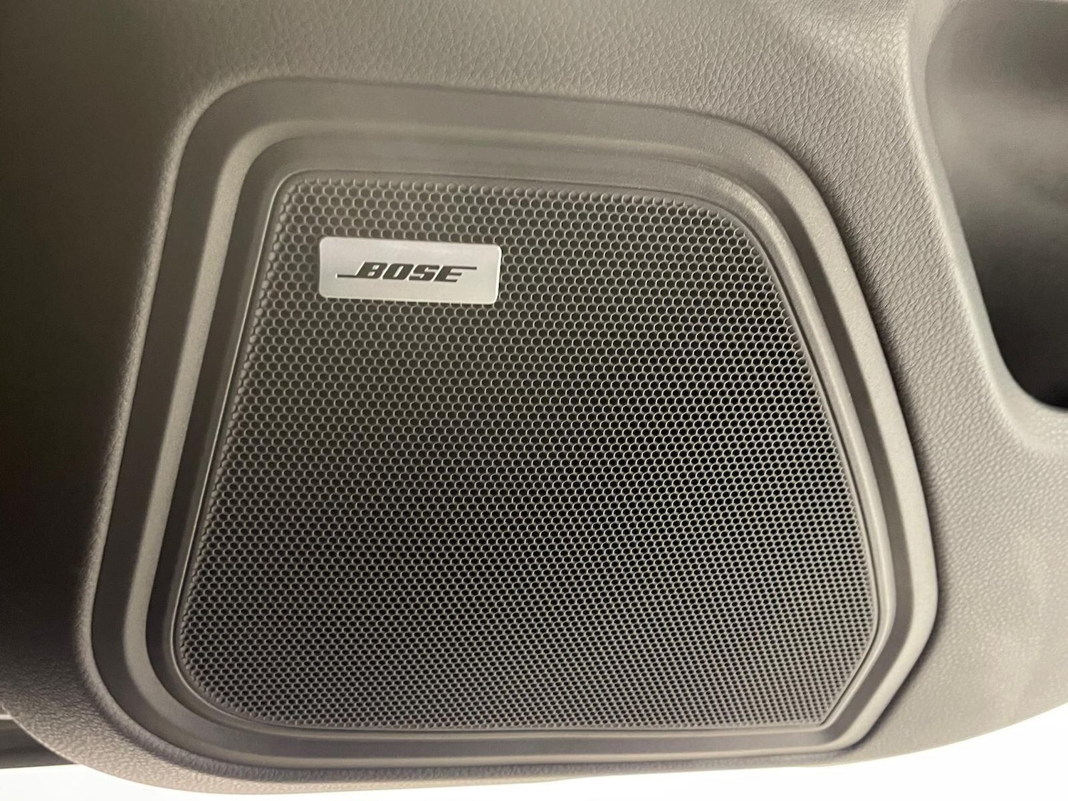 Used Porsche Macan 2018 for sale - 76399333: Photo 36