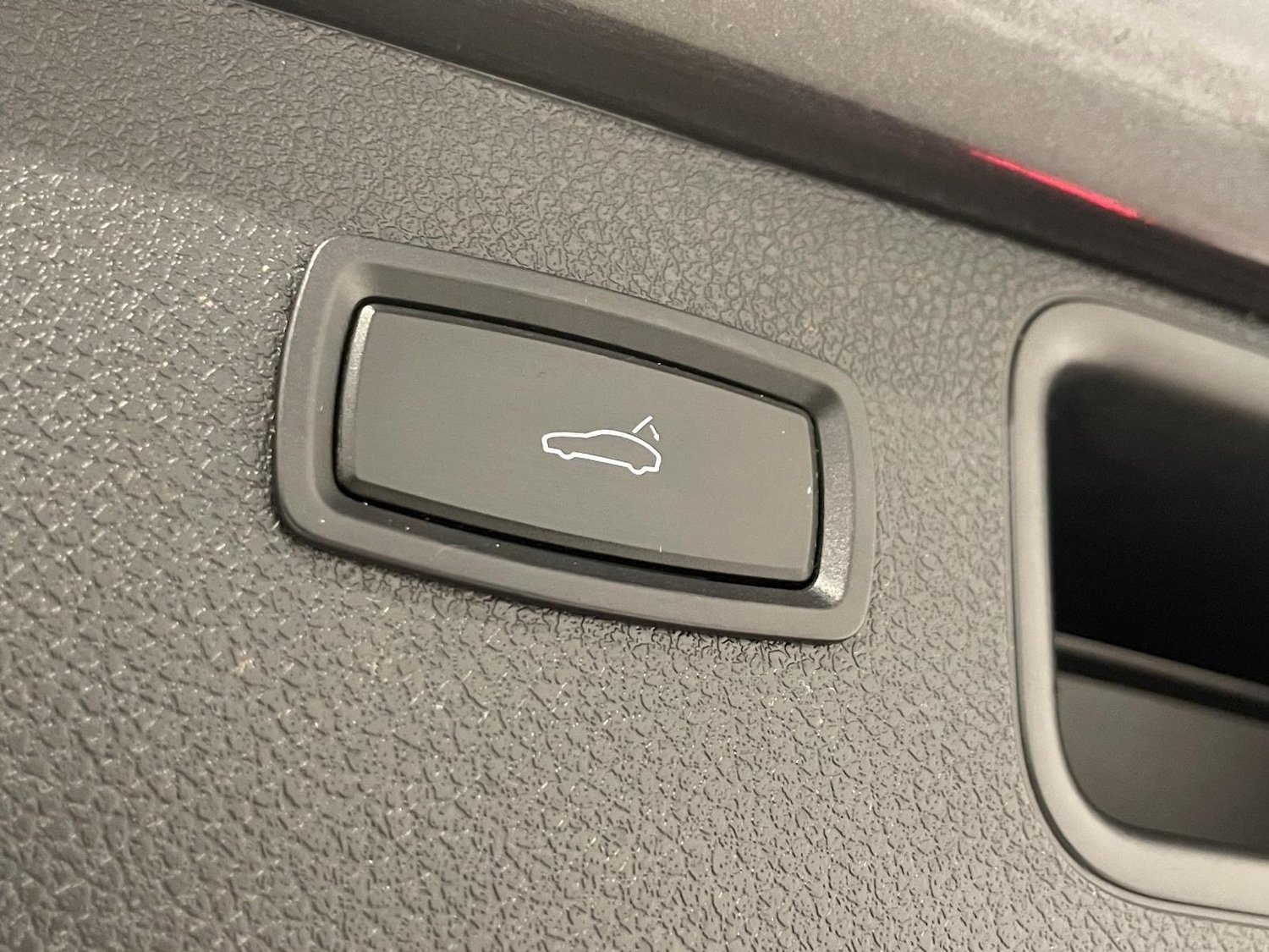 Used Porsche Macan 2018 for sale - 76399333: Photo 56