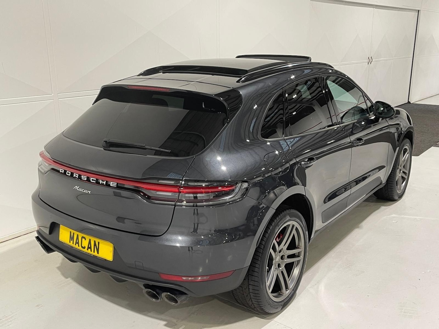 Used Porsche Macan 2018 for sale - 76399333: Photo 69