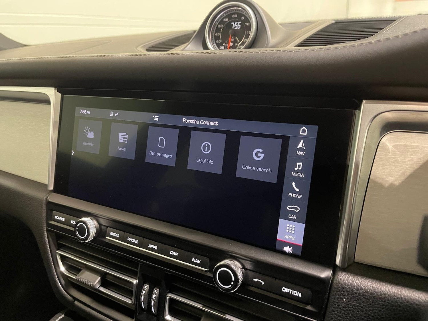 Used Porsche Macan 2018 for sale - 76399333: Photo 81