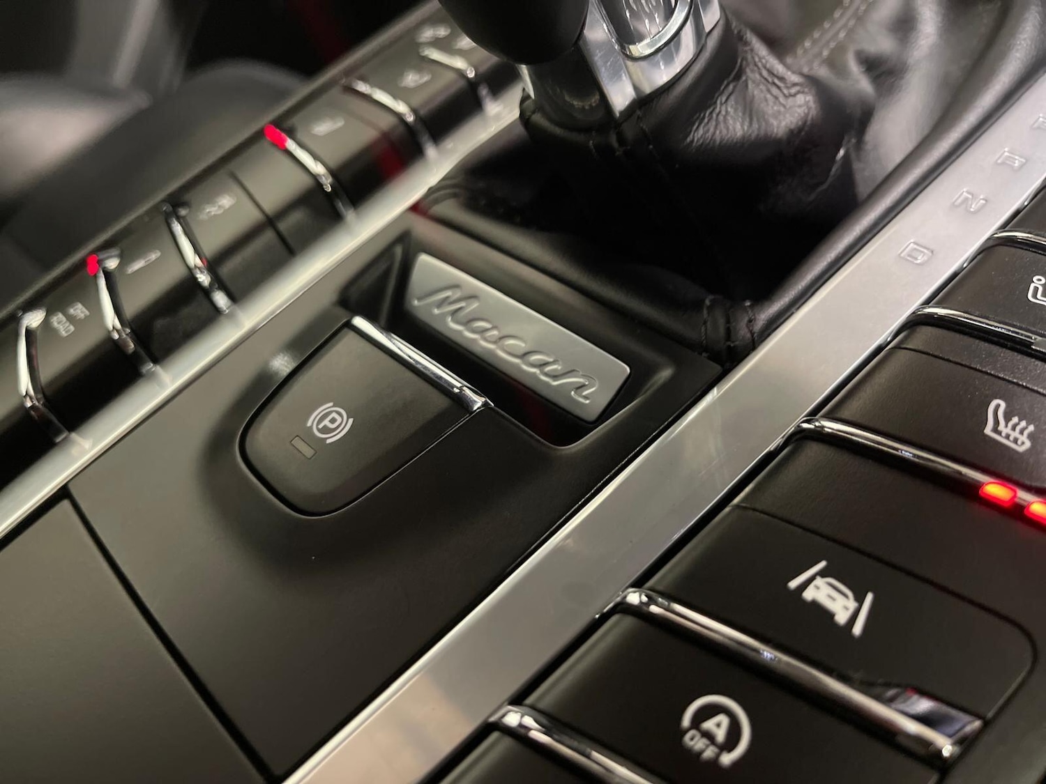 Used Porsche Macan 2018 for sale - 76399333: Photo 89