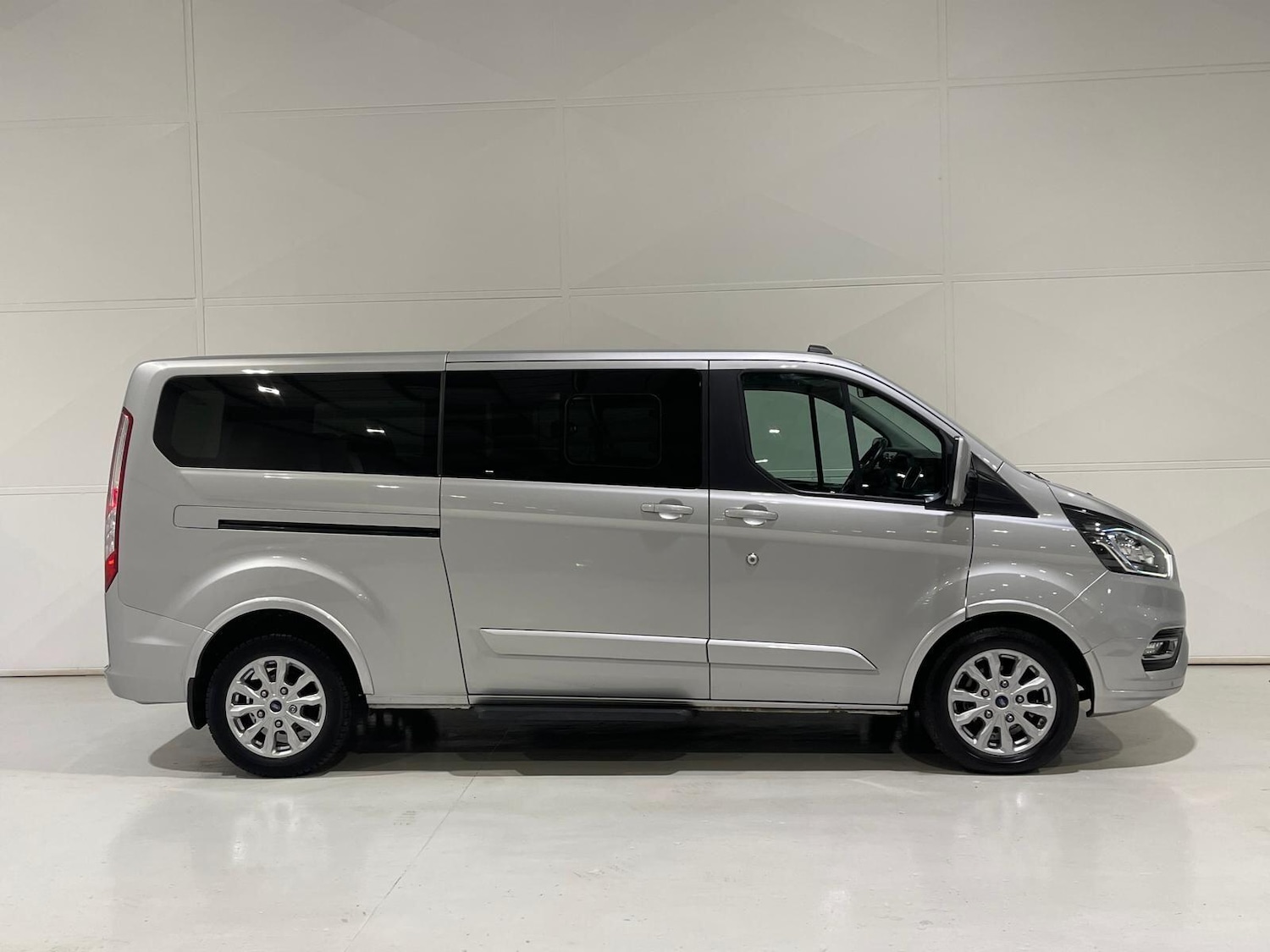 Used Ford Tourneo Custom 2020 for sale - 76398477: Photo 57