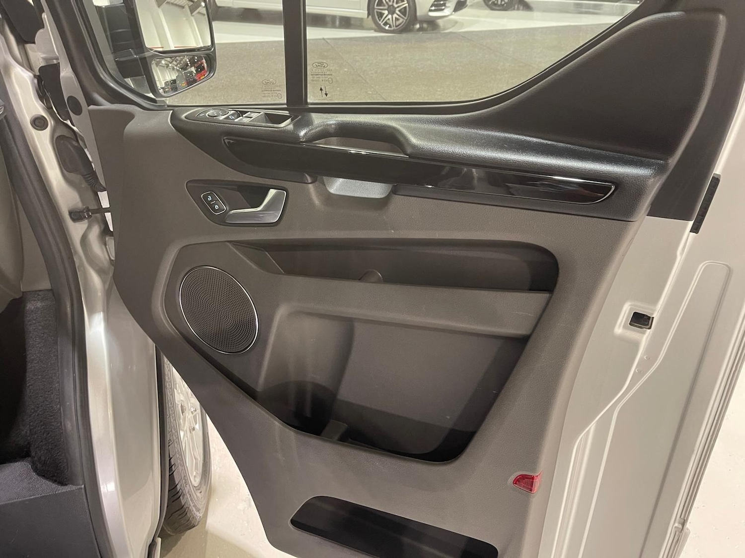 Used Ford Tourneo Custom 2020 for sale - 76398477: Photo 74