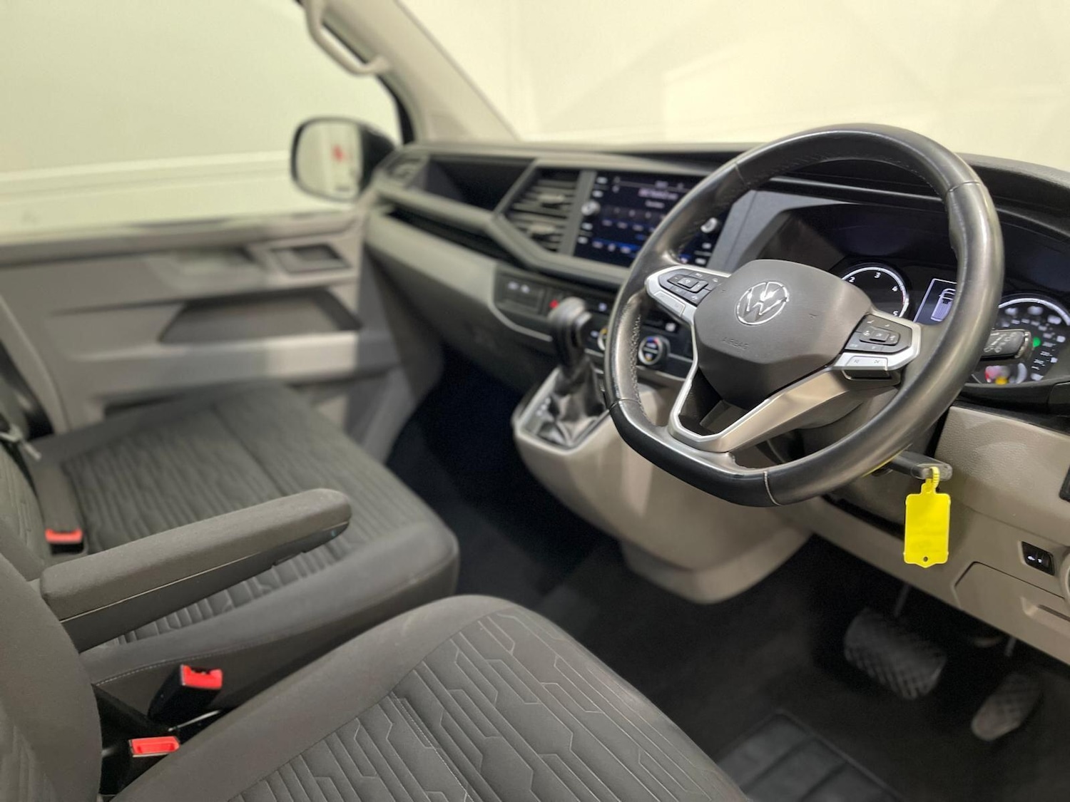 Used Volkswagen Transporter Shuttle 2022 for sale - 76399331: Photo 11