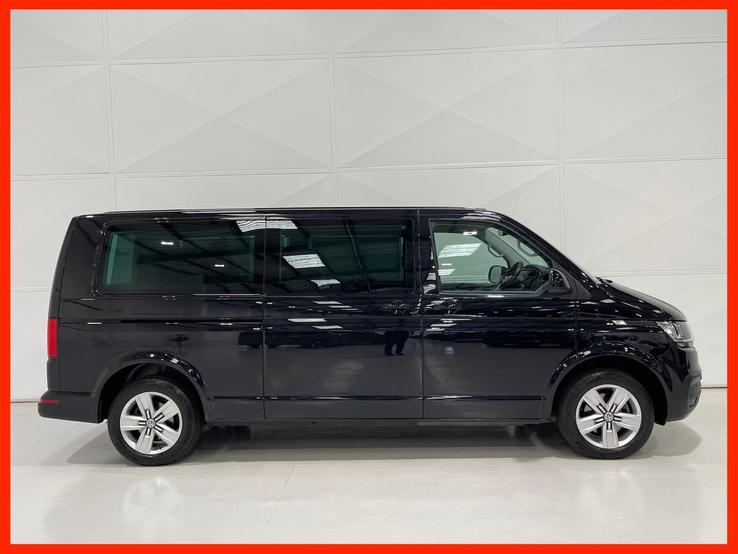 Used Volkswagen Transporter Shuttle 2022 for sale - 76399331: Photo 3