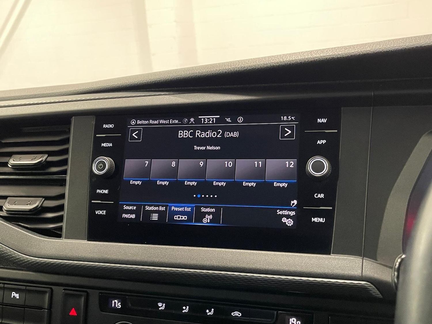 Used Volkswagen Transporter Shuttle 2022 for sale - 76399331: Photo 70