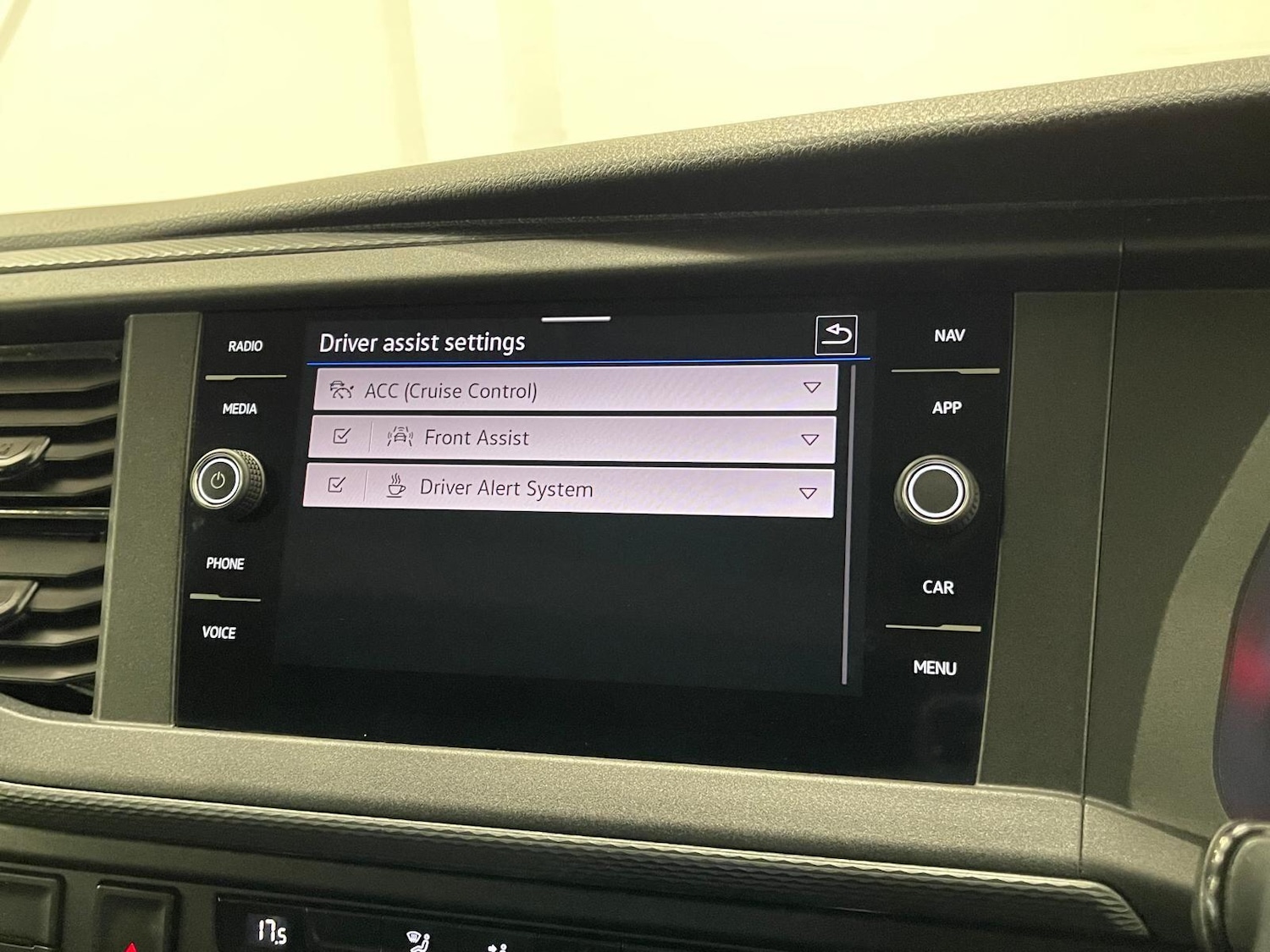 Used Volkswagen Transporter Shuttle 2022 for sale - 76399331: Photo 71