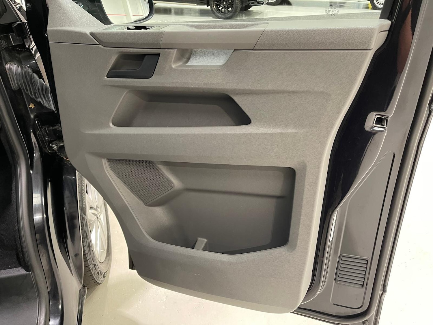 Used Volkswagen Transporter Shuttle 2022 for sale - 76399331: Photo 79