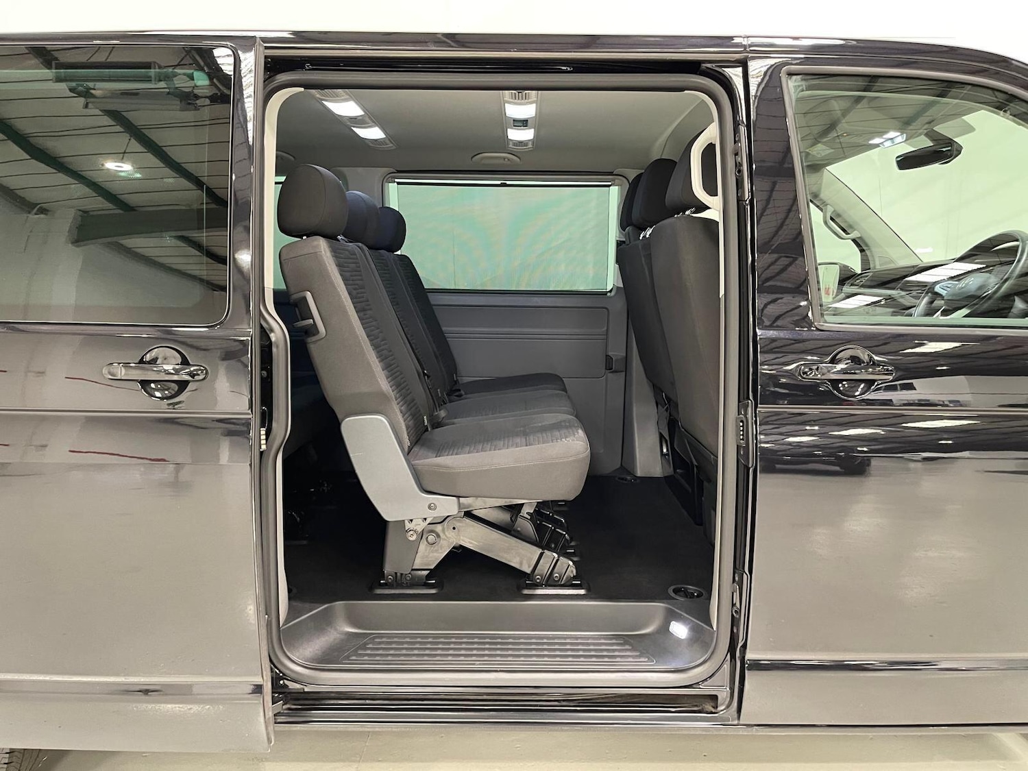 Used Volkswagen Transporter Shuttle 2022 for sale - 76399331: Photo 87