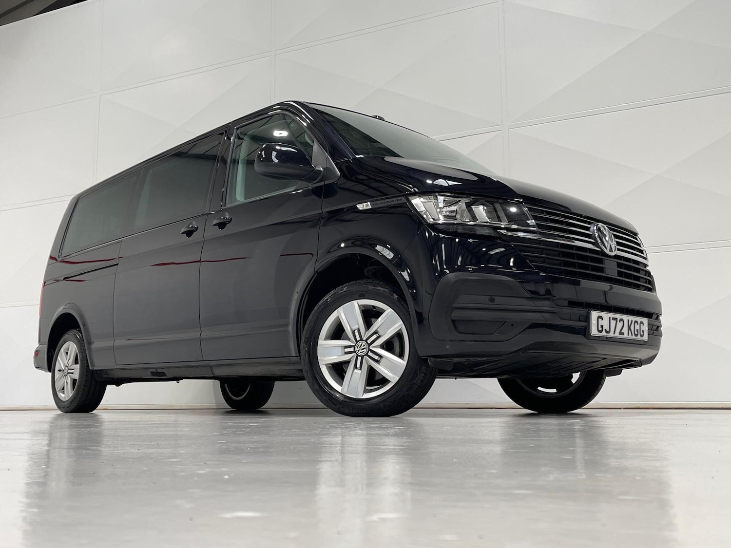 Used Volkswagen Transporter Shuttle 2022 for sale - 76399331: Photo 90